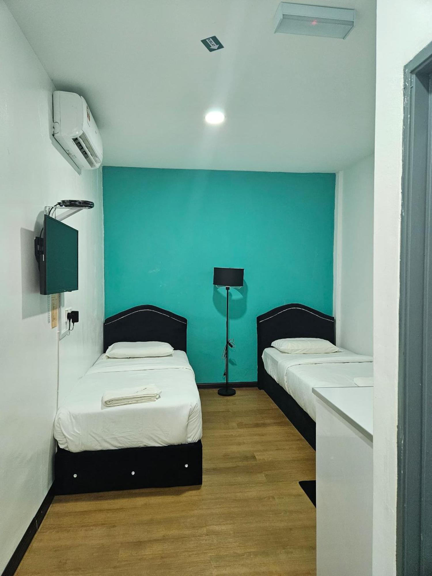 Tz Satellite Hotel, كوتا بْهارو المظهر الخارجي الصورة